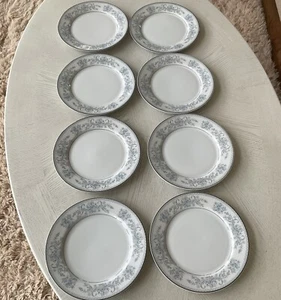 Mikasa Fine China Dresden Rose L9009 Bread Plates Blue Flowers 7 1/2" Lot of 8 - Picture 1 of 12