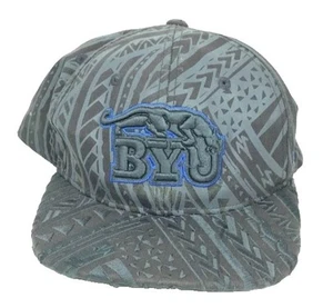 Cappello Berretto Snapback Zephyr NCAA Blu Nero BYU Cougars "Kahuku" Flat Bill - Foto 1 di 1