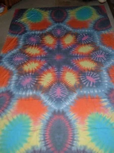 Tie-Dye Twin Sheet Wandteppich: 65" x 102" - Bild 1 von 3