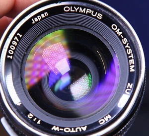 OLYMPUS Zuiko MC F2 35MM AUTO-W SILVER NASE OM Japón 35/2 LENTE envío gratuit... - Imagen 1 de 18