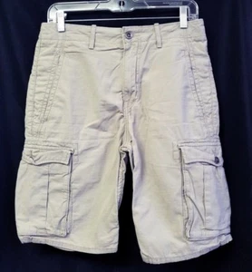 Levis Light Khaki Cargo Shorts Size 28 - Picture 1 of 5