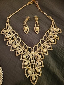 Diamante & Faux Pearl Necklace, And Earrings For Pierced Ears. A Set. - Picture 1 of 6
