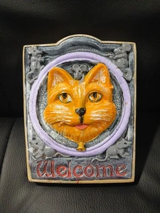 Carruth Studios Wandrelief "Welcome Cat" natürliche Lackierung Gussbeton - Bild 1 von 15