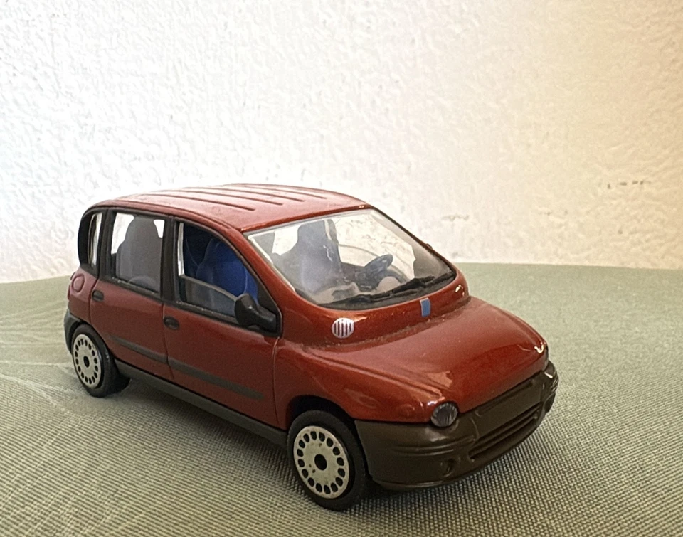 MAJORETTE FIAT MULTIPLA 1°SERIE SCALA 1:43 ANNO 1998 COME NUOVA - Immagine 1 di 4