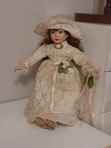 bambola di porcellana da collezione The Heritage Mint Collection. - Foto 1 di 2