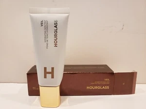 Hourglass Veil Hydrating Skin Tint Moisturizer #10 Medium 1 Fl Oz - Picture 1 of 1