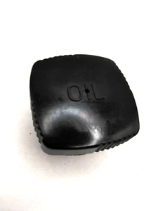 NEW OEM STIHL Chainsaw Oil Tank Filler Cap 050 051 075 076 AV O75 - Picture 1 of 3