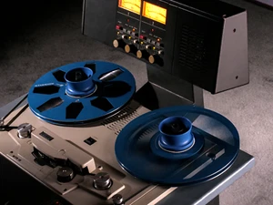1 Pair STUDEVOX Blue Universal NAB Adapters For TEAC TECHNICS TASCAM FOSTEX Etc - Picture 1 of 8