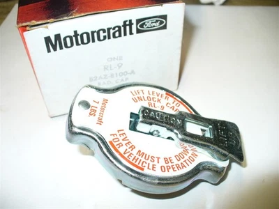 Ford Truck 1957-69, pickup nos Ford Motorcraft tapa radiador RL-9 Foto 1 de 2