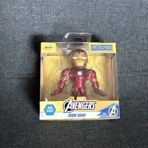 MARVEL AVENGERS - METALFIGS *IRON MAN* 6cm figure NEW! 8+ - Foto 1 di 6