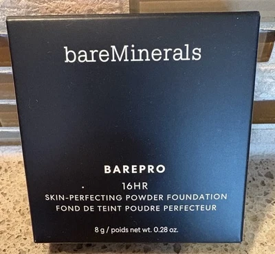 Bareminerals Barepro 16Hr Skin Perfecting Powder Foundation 8g ~ LIGHT 20 COOL - Image 1 of 4