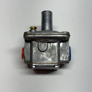 Superior Radiant VG010 GAS REGULATOR Free Shipping - Picture 1 of 4