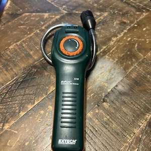 Extech EzFlex 40 combustible gas leak detector Lights up. - Picture 1 of 6