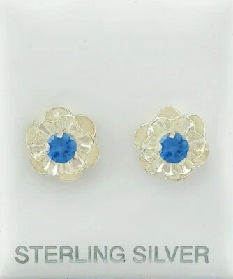 LAB CREATED 0.74 克拉方形耳钉 0.925 银 - 全新带标签 — 第 1/4 张图片