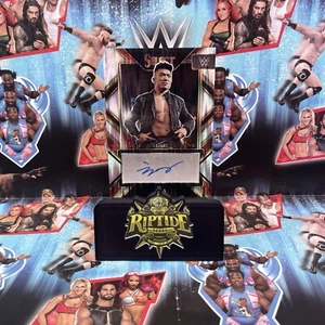 Boa Panini WWE Select 2023 Signature Selections Silver Flash Prizm Auto #SL-BOA - Bild 1 von 4