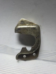 FIAT 126 SCONTRO SERRATURA DESTRO SAFE NUOVO ORIGINALE  - Picture 1 of 2