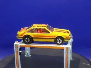 Vintage 1980 Hot Wheels Blackwall BW Yellow Turbo Mustang Cobra Hong Kong 1/64 - Bild 1 von 6