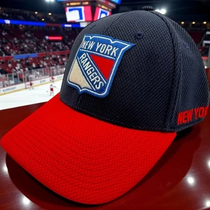 Cappello aderente New York Rangers Adidas bicolore blu navy/rosso - taglia S/M - Foto 1 di 11