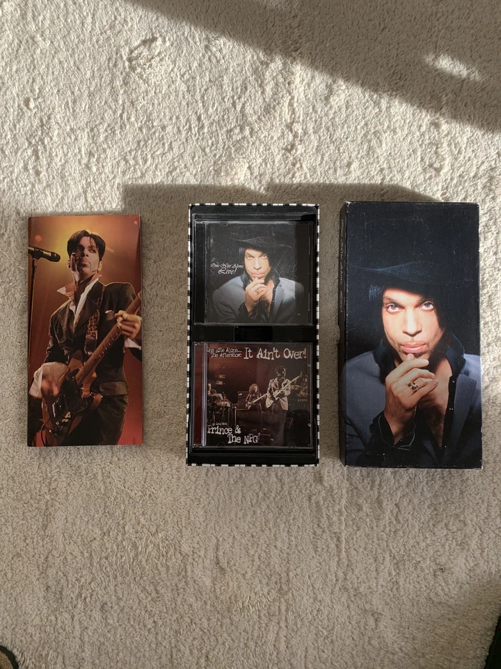 Prince One Nite Alone Live! 3 cd box set - Bild 1 von 1