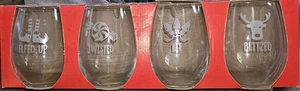 Juego de 4 copas de vino sin tallo Holiday Tipsy - Divertidos vasos grabados de Navidad - Imagen 1 de 3