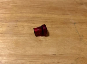 GENERAL ELECTRIC CR104G53 RED ROUND LENSE - Picture 1 of 3
