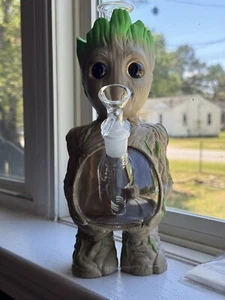 Bong Alien Green Monster Shape Hookah Silicone Water Pipe Smoking Bong Groot - Picture 1 of 2