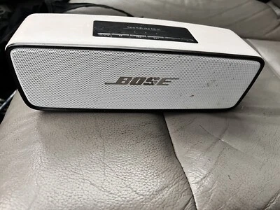 Bose Sound Like Mini Bluetooth Speaker S2025 No Power Adapter Tested And Worked - Image 1 of 4