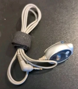 Hands-Free LG 2.5mm to 3.5mm Adapter with Clip & Volume Dial - SGEY0003619 - Picture 1 of 3