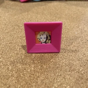 Barbie Puppenhaus Bilderrahmen - Bild 1 von 3