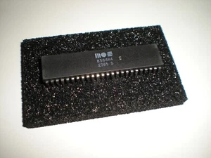 MOS 8564R4 Composite NTSC (not PAL) 40 column IC chip for Commodore 128. 8564 R4 - Picture 1 of 6