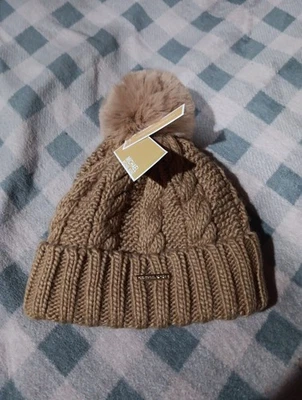 MICHAEL KORS GORRO DE PIEL SINTÉTICA TEJIDO CON CABLE FORRADO DE VELLÓN POM POM GORRO CAMEL OS Foto 1 de 4