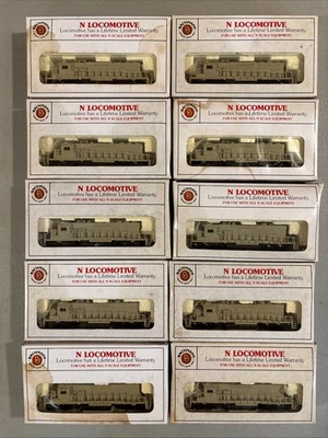 N Scale Bachmann Undecorated EMD SD40-2 Diesel Locomotive - Lot of 10 - Image 1 of 4