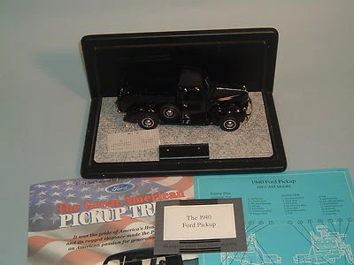 Camioneta Ford 1940 Franklin negra como nueva 1:24 con vitrina Foto 1 de 4
