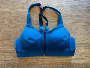 Victoria's Secret Blue Ombre 32B Sweat on Point Knockout Support Sport Bra - Picture 1 of 2