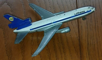 USA ERTL Jet Train DC-10 22980 AVION aéronautique lufthansa Airlines miniature - Photo 1/4