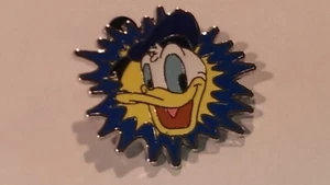 Disney Trading Pins-2010 Mini Pin Collection-Donald Duck - Picture 1 of 1