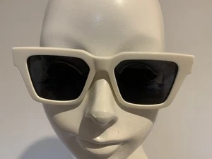 Sonnenbrille KOMONO Modell "Bob" weiss ivory Gläser Smoke/grau - Bild 1 von 6