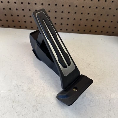 BMW 530 540 M550I XDRIVE G30 2018-2023 - Módulo de acelerador/pedal de gasolina 6889824 Foto 1 de 4