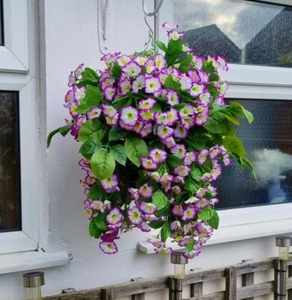 Künstlicher Hängekorb Blumen Pflanzen Schlepprose Garten Blatt Farn Laub - Bild 1 von 13
