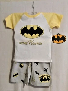 New DC Comics Batman t-shirt and shorts outfit Sz 24 months - Picture 1 of 4