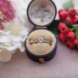 Anello Solitario Diamante Vintage Oro Giallo 18 carati 0,25 carati - Foto 1 di 16