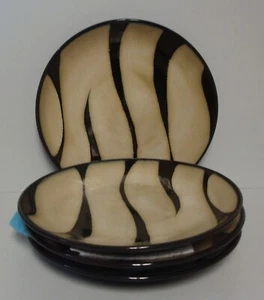 Pier 1 piatti insalata ZEBRA VENDUTI IN SET DA QUATTRO altri articoli qui - Foto 1 di 3