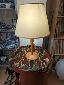 Tischlampe Sockel und Stiel aus Holz sehr elegant neu Ladenschließung - Bild 1 von 7
