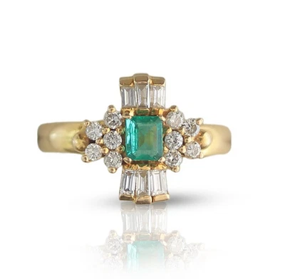 Anillo de oro de 18 quilates con diamantes y esmeraldas naturales, con diamantes, anillo de oro artesanal Foto 1 de 4