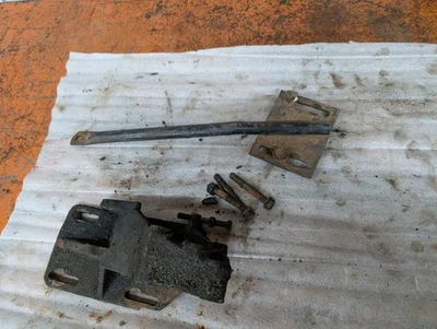 Soporte compresor aire acondicionado International Harvester Scout camioneta Travelal Foto 1 de 4