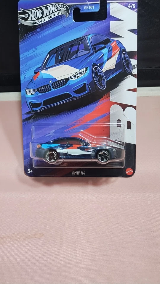 BMW Serie Silver BMW M4 Multicolor Diecast #4/5 escala 1:64 Hot Wheels ¡Debes verlo! Foto 1 de 1