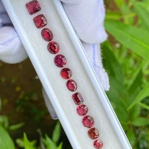 100% Natural Ceylon Rhodolite Garnet Gemstones Certified Lot - 14.40CT - Picture 1 of 5