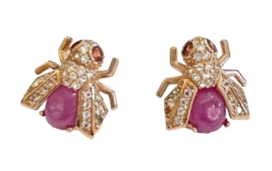 1.04ct Natural Round Diamond 14KBIS Hallmarked yellow Gold Ruby Honeybee Earring - Picture 1 of 6