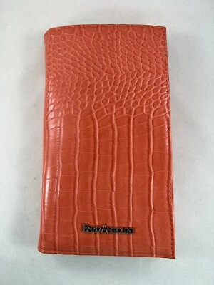 Cartera de Viaje Enzo Angiolini Coral Clutch Imitación Cocodrilo 9" x 5" Foto 1 de 4