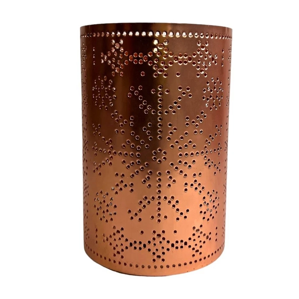 Медный рождественский светильник подсвечник Bath and Body Works Hurricane Winter - Изображение 1 из 4